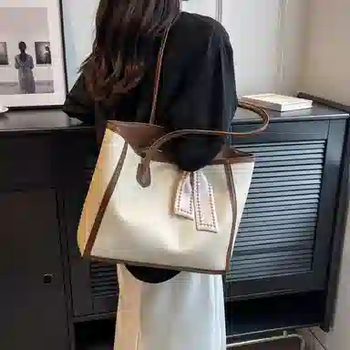 FCTOSSR Tote PU