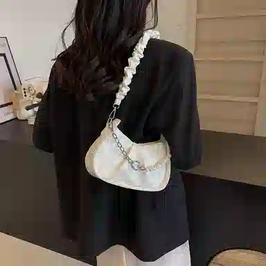 FCTOSSR Chain Shoulder Bag