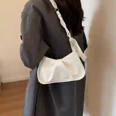 FCTOSSR Chain Shoulder Bag