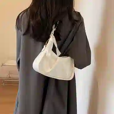 FCTOSSR Chain Shoulder Bag