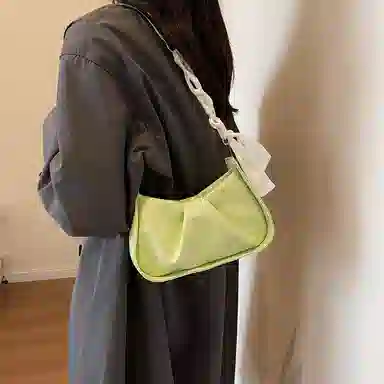 FCTOSSR Chain Shoulder Bag