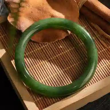 佐卡伊 乌兰海大气典雅 和田玉 手镯 女款 碧玉