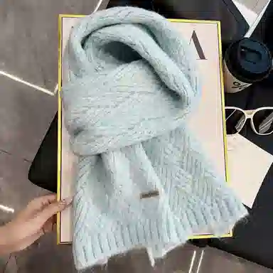 PIARA Scarf