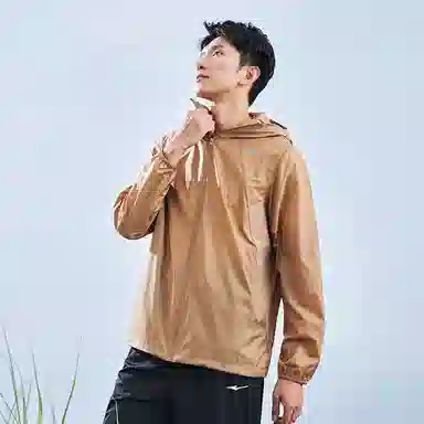 鸿星尔克 纯色防晒印花夹克外套 男款 陶土棕