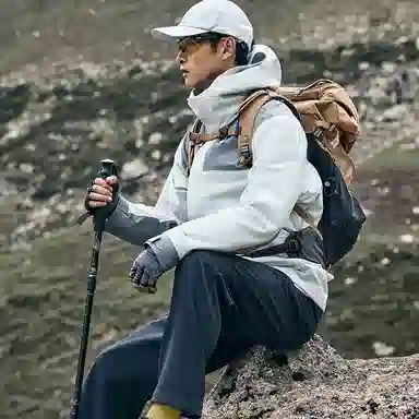 Hongxing Erke Mountain Jacket