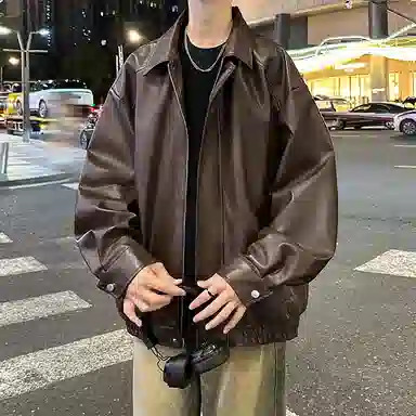 宝米卡 美拉德纯色翻领机车外套休闲春秋潮皮衣 男女同款