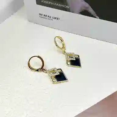双生恋 黑色几何菱形小众设计感百搭时尚精致日常通勤约会轻奢高级感 铜 耳环 女款