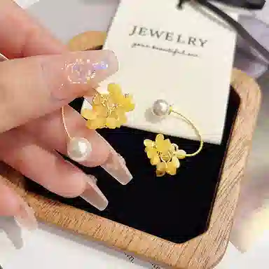 双生恋 金桂飘香 耳钩式 金色桂花寓意贵气十足小众设计感百搭时尚精致日常通勤约会耳饰轻奢高级感 铜 耳环 女款
