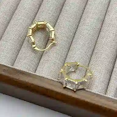 双生恋 方糖锆石精致小巧耳扣小众设计感百搭时尚日常通勤约会耳饰轻奢高级感 铜 耳环 女款