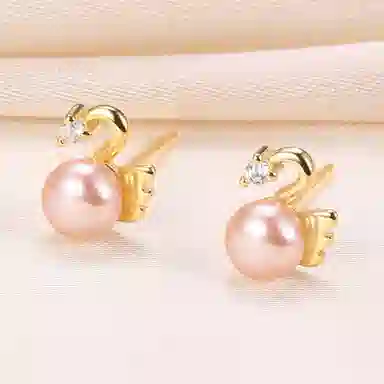925