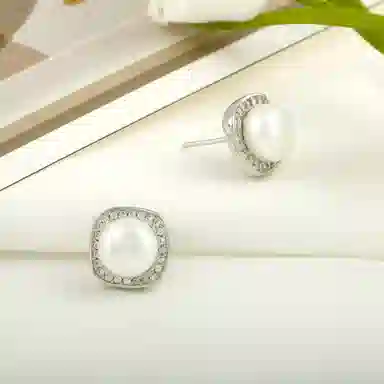S925