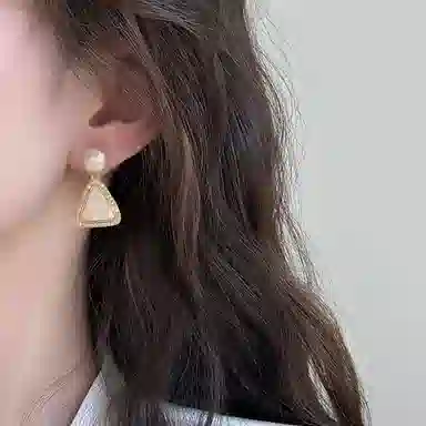 S925