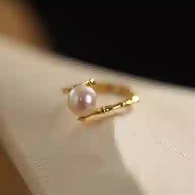 S925