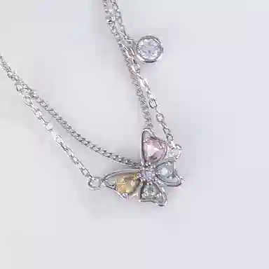 925