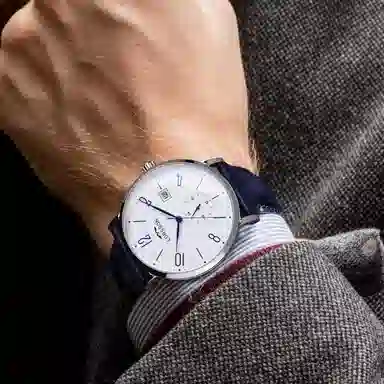 LORSSON 42 LC5516L7A2