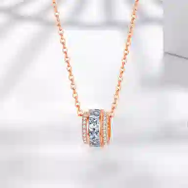 925