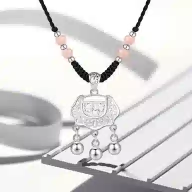 999