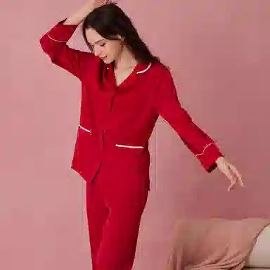 弗利少女 本命年家居服套装冰丝缎面翻领长袖长裤薄款透气仿丝绸结婚喜庆睡衣礼盒 女款