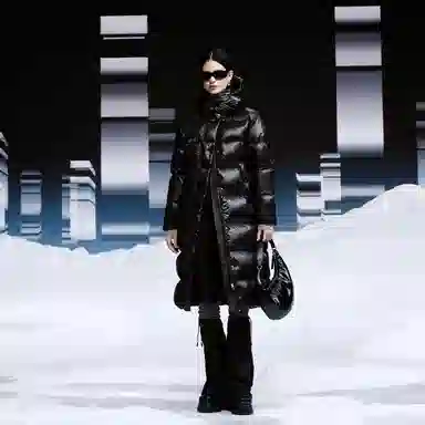 LINCchic 90 Down Coat Black