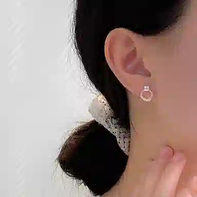 999 ins