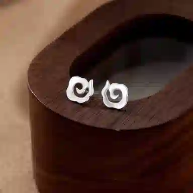 S999