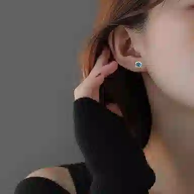 S925