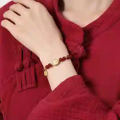S925