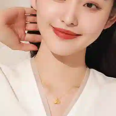 六桂福珠宝 两世欢莲花小众设计百搭锁骨链 黄金 一口价 项链 女款