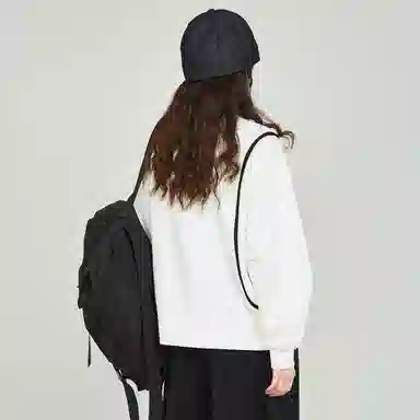 木果果木 小众设计圆领套头卫衣 女款