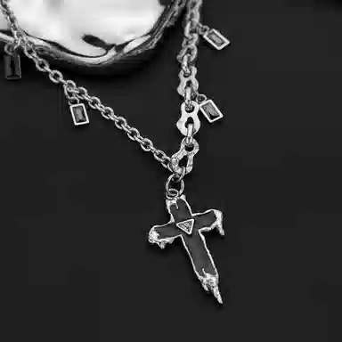 ENFANTIN Cross Necklace