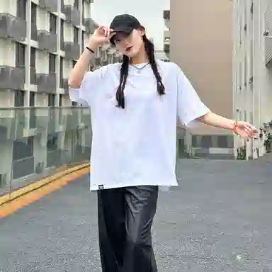 SandKnit Blackpig cleanfit T