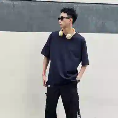 SandKnit Blackpig cleanfit T