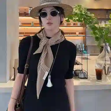 艾佳微 美拉德配色暖色调格子高级感小披肩外搭护颈围巾系领巾护脖 聚酯纤维 丝巾 男女同款情侣款