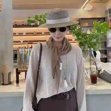 艾佳微 美拉德配色暖色调格子高级感小披肩外搭护颈围巾系领巾护脖 聚酯纤维 丝巾 男女同款情侣款