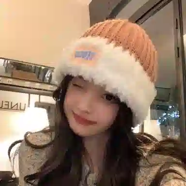 艾佳微 毛绒保暖加厚针织大头围护耳百搭显脸小潮 腈纶 绒线帽 男女同款情侣款