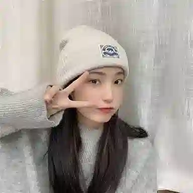 艾佳微 韩国可爱贴布熊熊休闲时尚百搭毛线秋冬通勤保暖针织帽护耳套头帽户外防风防寒帽潮 腈纶 绒线帽 男女同款情侣款