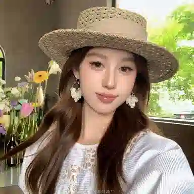 艾佳微 老钱风镂空平顶织镂空草帽夏法式海边沙滩防晒帽遮阳帽子 草编 渔夫帽 男女同款情侣款