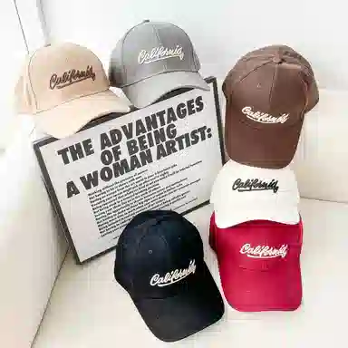 艾佳微 韩系刺绣字母宽檐大头围四季款棒球帽户外遮阳百搭潮流款 棉 鸭舌帽 男女同款情侣款