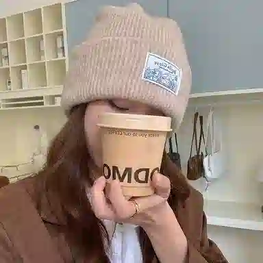 艾佳微 户外日常通勤韩系贴布毛线针织帽保暖护耳防寒套头冷帽小众 腈纶 绒线帽 男女同款情侣款