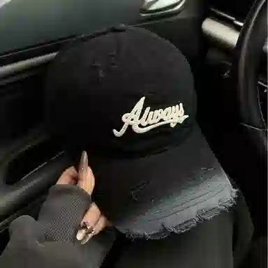 艾佳微 破洞做旧棒球帽女美式复古大头围百搭字母显脸小帽子 棉 鸭舌帽 男女同款情侣款