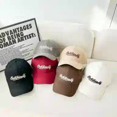 艾佳微 韩系刺绣字母宽檐大头围四季款棒球帽户外遮阳百搭潮流款 棉 鸭舌帽 男女同款情侣款