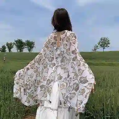 艾佳微 民族风复古休闲外搭大披风出行游玩舒适透气个性盘扣 披肩 女款