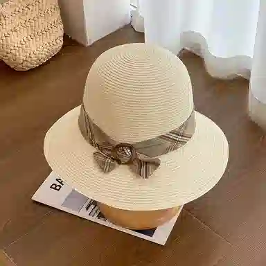 艾佳微 法式赫本风编织草帽优雅小香风高级感盆帽户外沙滩 草纸 渔夫帽 女款