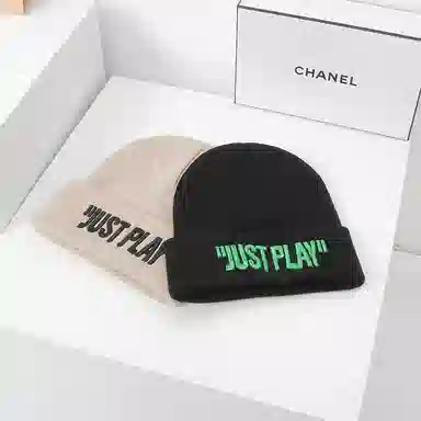 Aijiawei Retro Street Beanie