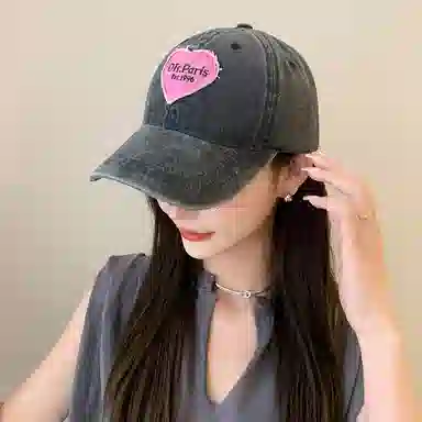 艾佳微 韩版甜酷辣妹做旧水洗爱心显脸小遮阳防晒 棉 鸭舌帽 男女同款情侣款