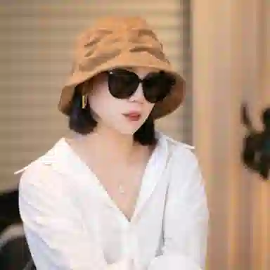 艾佳微 日系复古纯色文艺时尚防风保暖护耳 涤纶 渔夫帽 男女同款情侣款