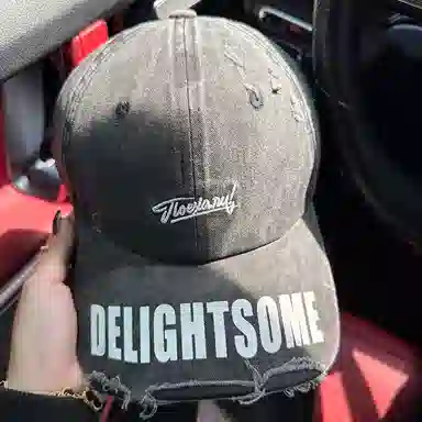 艾佳微 复古黑色宽檐棒球破洞做旧百搭显脸小时尚潮 棉 鸭舌帽 男女同款情侣款