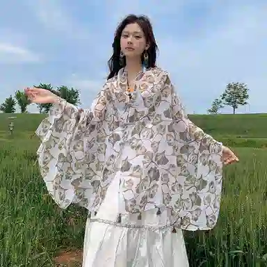 艾佳微 民族风复古休闲外搭大披风出行游玩舒适透气个性盘扣 披肩 女款