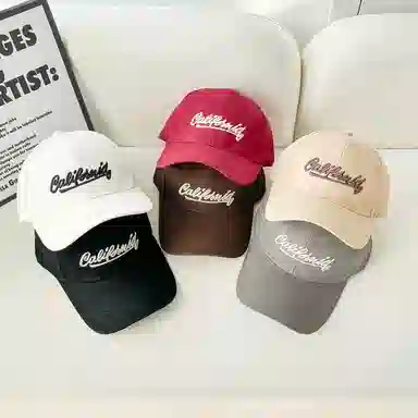 艾佳微 韩系刺绣字母宽檐大头围四季款棒球帽户外遮阳百搭潮流款 棉 鸭舌帽 男女同款情侣款