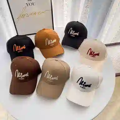 艾佳微 韩系设计感硬顶户外时尚百搭休闲遮阳防晒 棉 鸭舌帽 男女同款情侣款